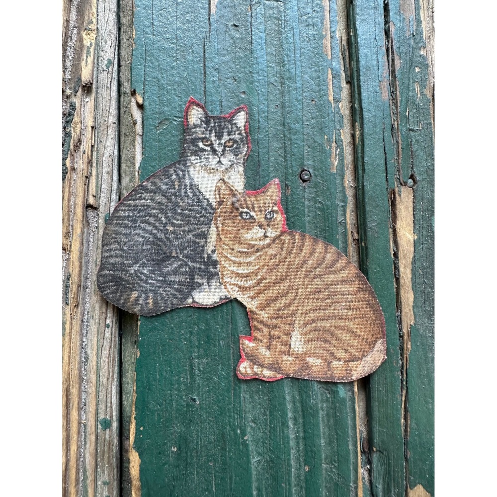 Vintage Style Two Tabby Cats Fabric Patch Feline Animal Applique Craft A41163